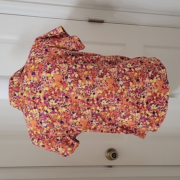 ALC (At Last Classics) Size M Salmon Multi Color Ditzy Floral Print Short Sleeve - Picture 4 of 10
